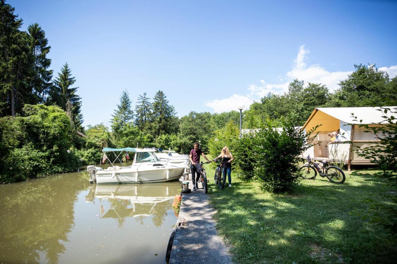 Camping La Pinede Hotel Excénevex Kültér fotó